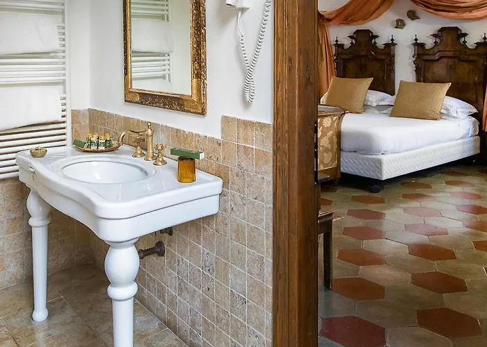 Abbadia San Giorgio 호텔 모네글리아